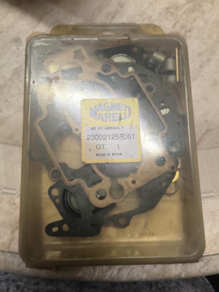 Kit carburateur Magneti Marelli 230021255061 LesAnciennes.com