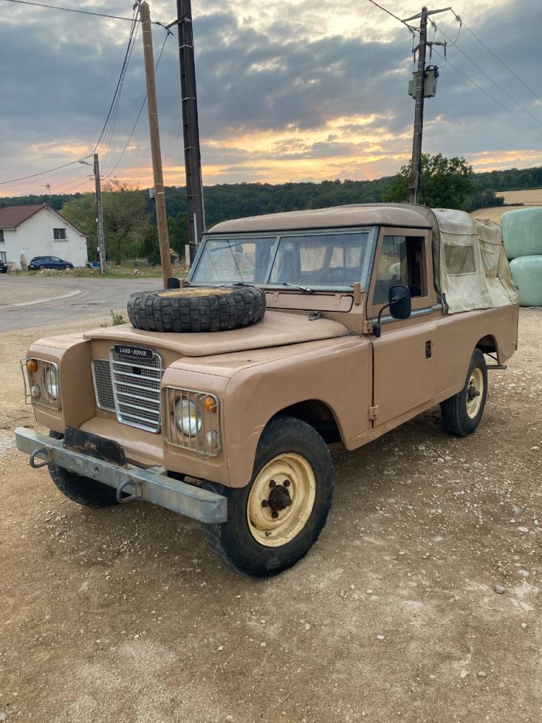 LAND ROVER 109 Série 3 - 1976 LesAnciennes.com
