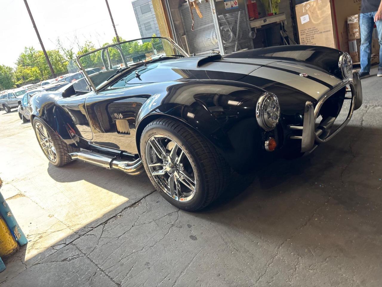 AC Cobra Everett-Morrison 427 - 1993 LesAnciennes.com