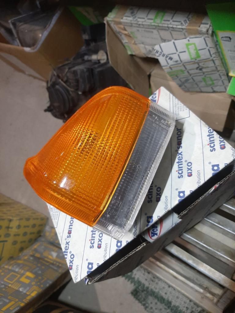 Pièces PEUGEOT 305 LesAnciennes.com