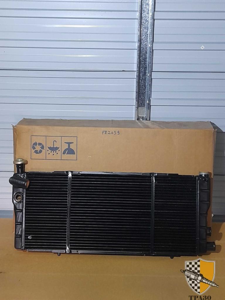 Radiateur de Refroidissement Peugeot 205 LesAnciennes.com