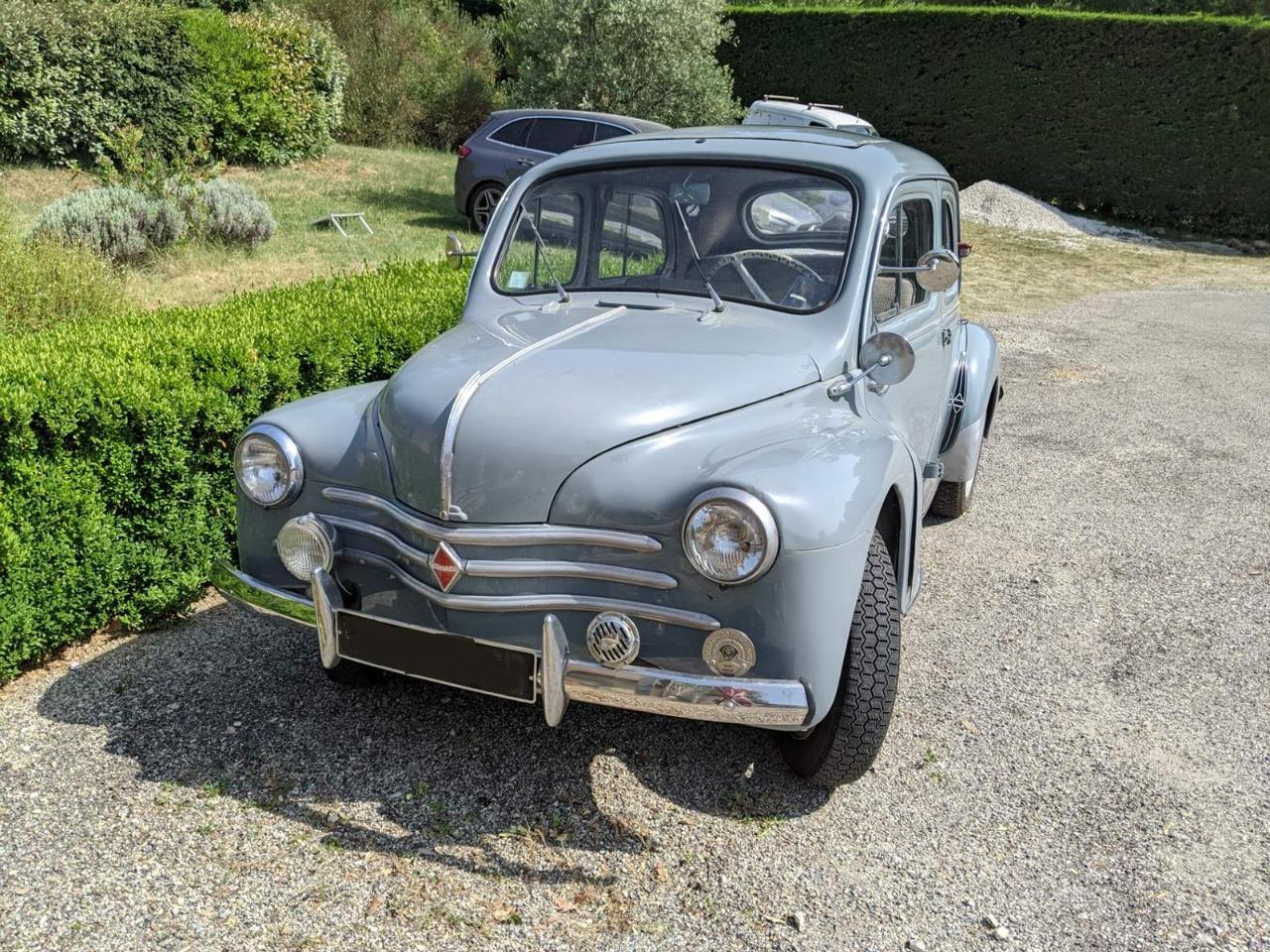 RENAULT 4CV - 1954 LesAnciennes.com