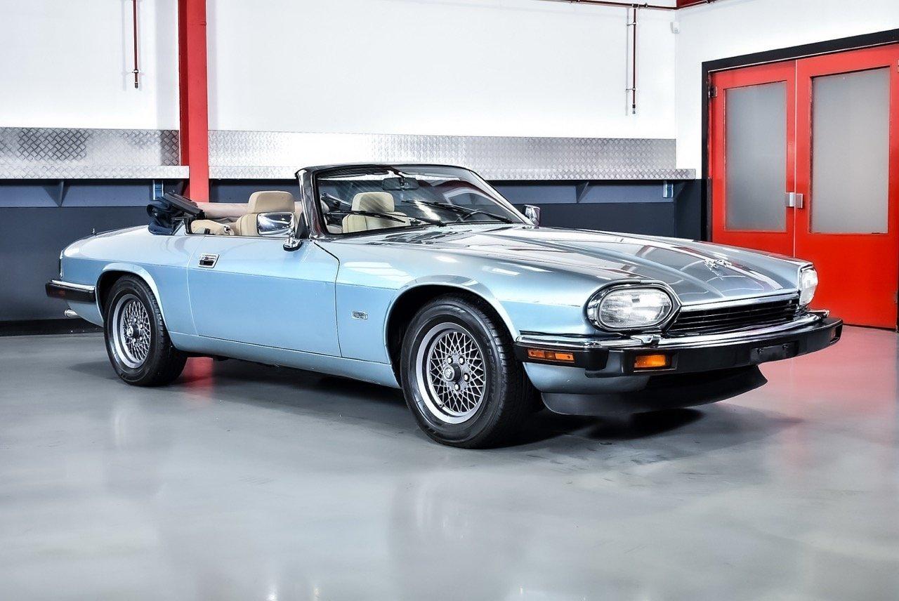 1993 Jaguar XJS Convertible 4,0L I6 LesAnciennes.com