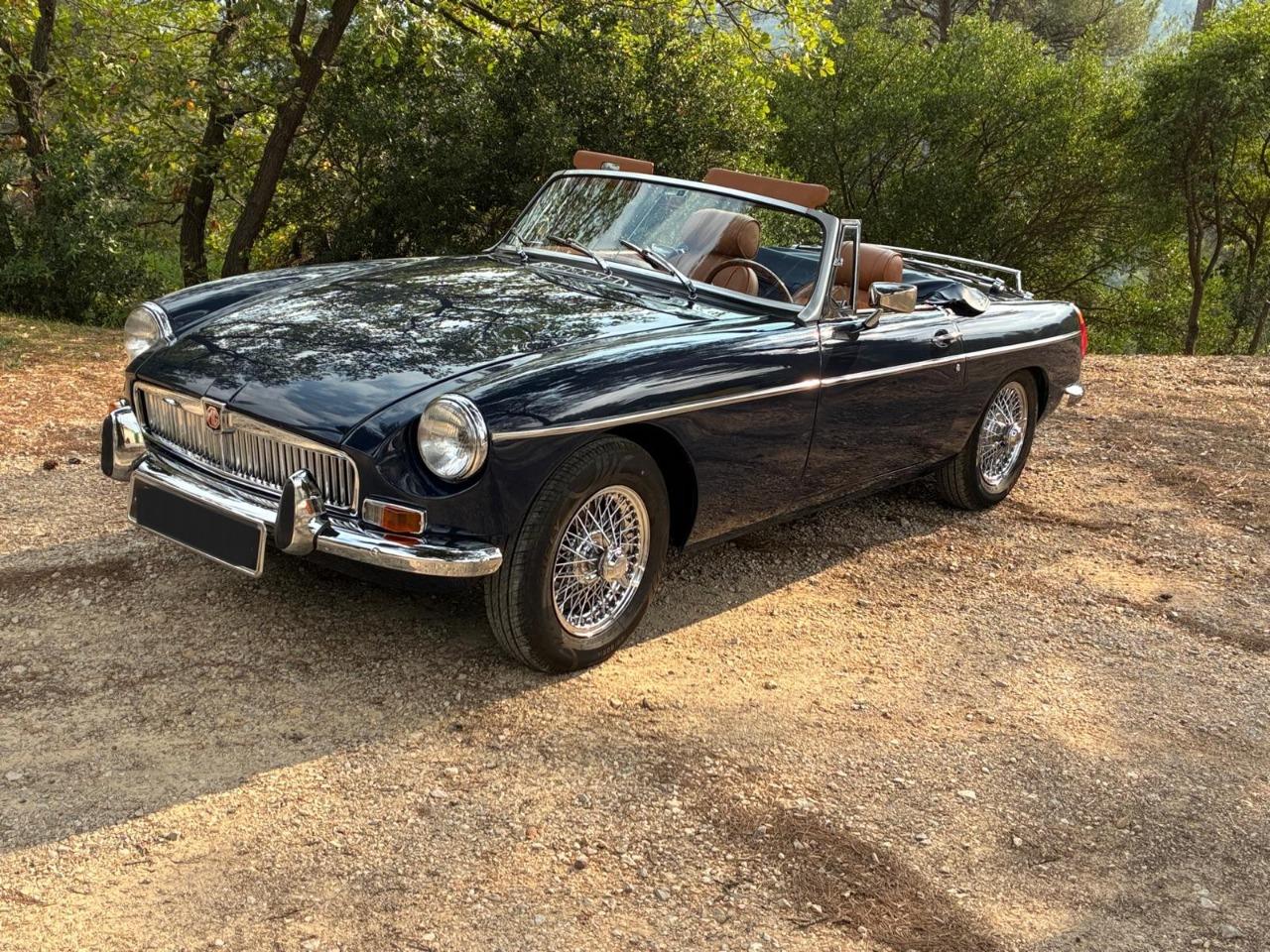 MG MGB B - 1974 LesAnciennes.com