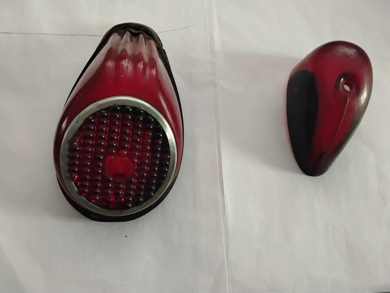 Cabochon CITROEN Traction 11 LesAnciennes.com