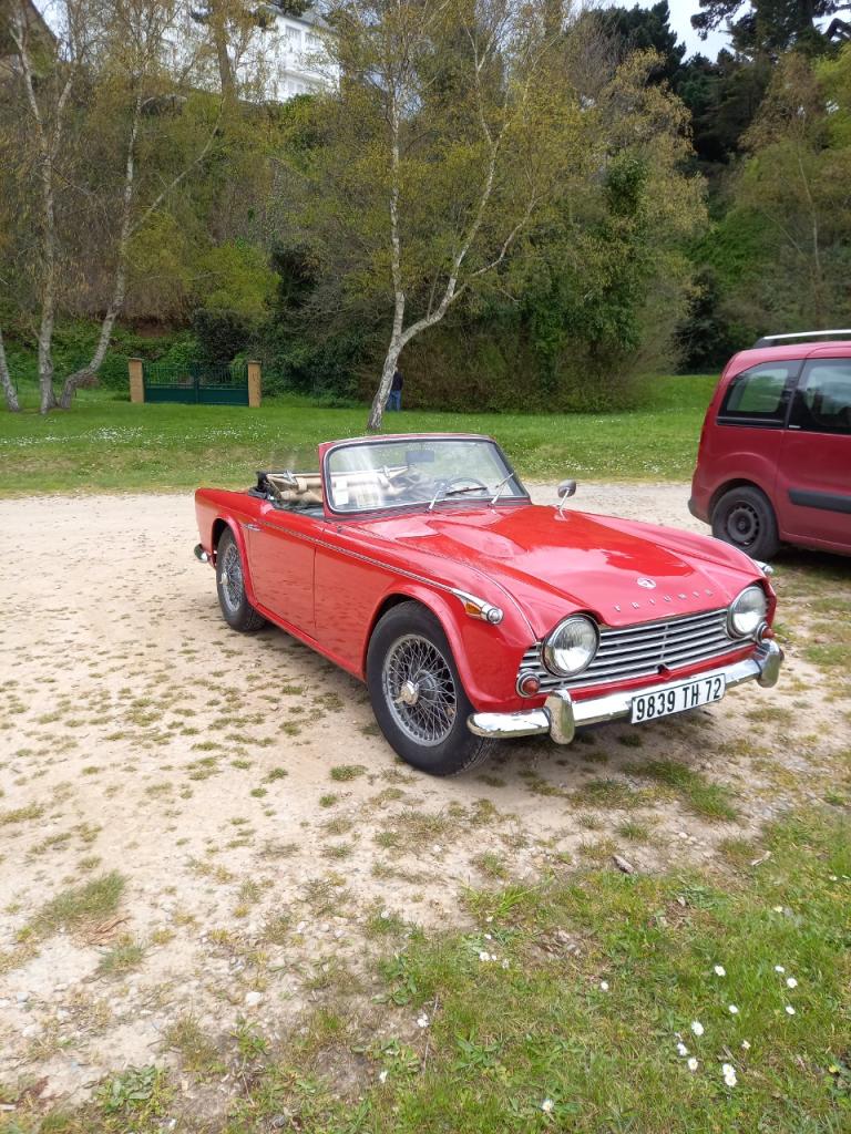 TRIUMPH TR4A IRS - 1965 LesAnciennes.com