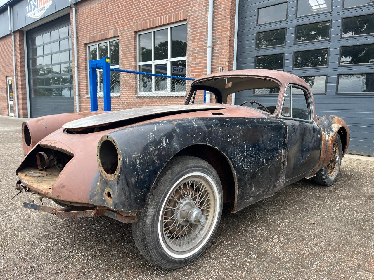 MG MGA twin cam coupé - 1959 LesAnciennes.com
