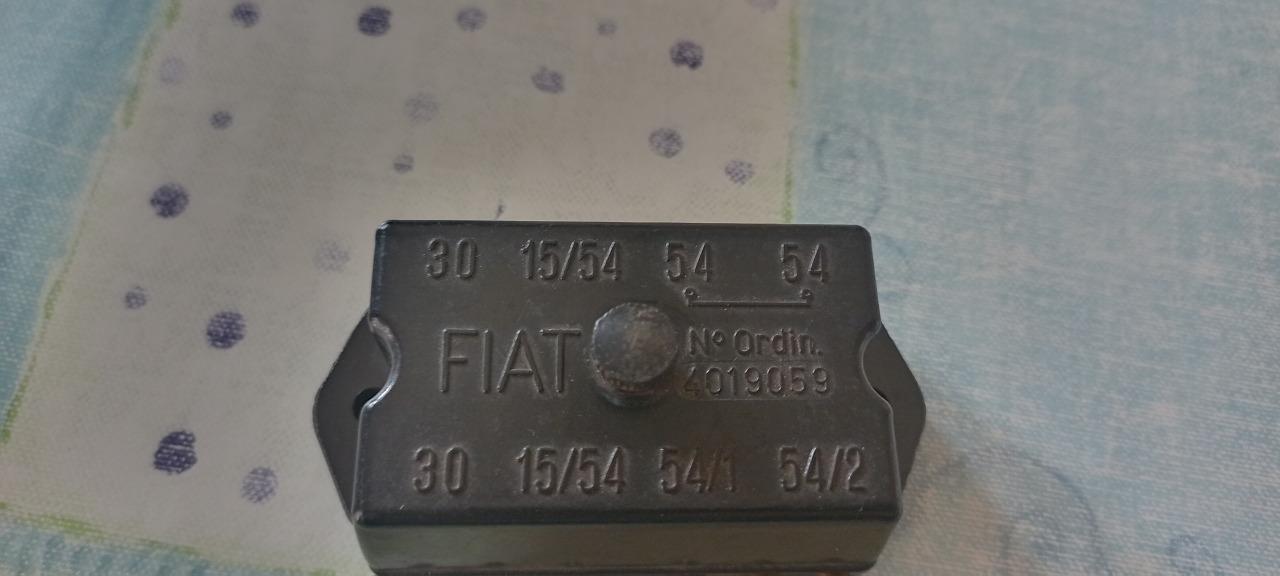 Boite FIAT 500 D LesAnciennes.com