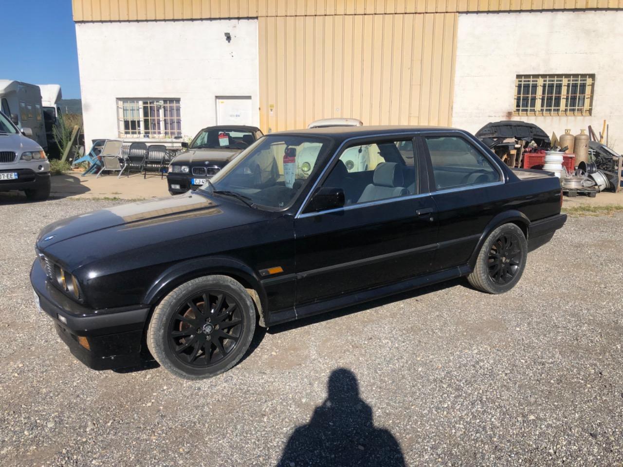 BMW 325 325 IX - 1989 LesAnciennes.com
