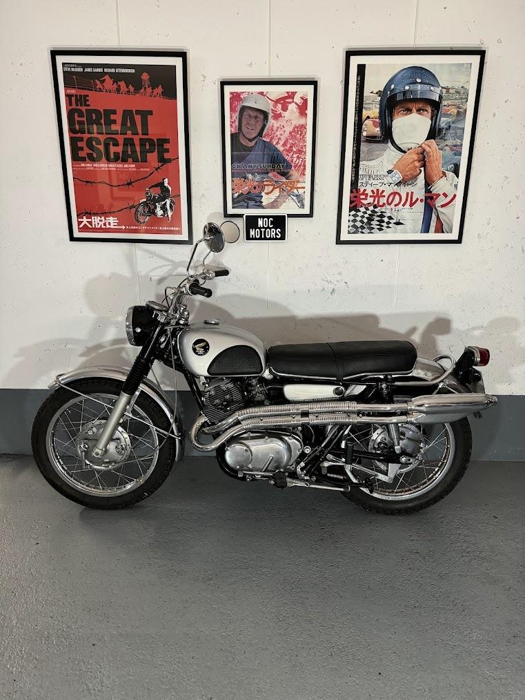 HONDA C77 scrambler - 1967 LesAnciennes.com