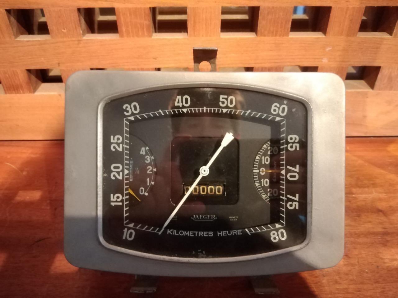 Compteur CHENARD ET WALCKER T60 LesAnciennes.com
