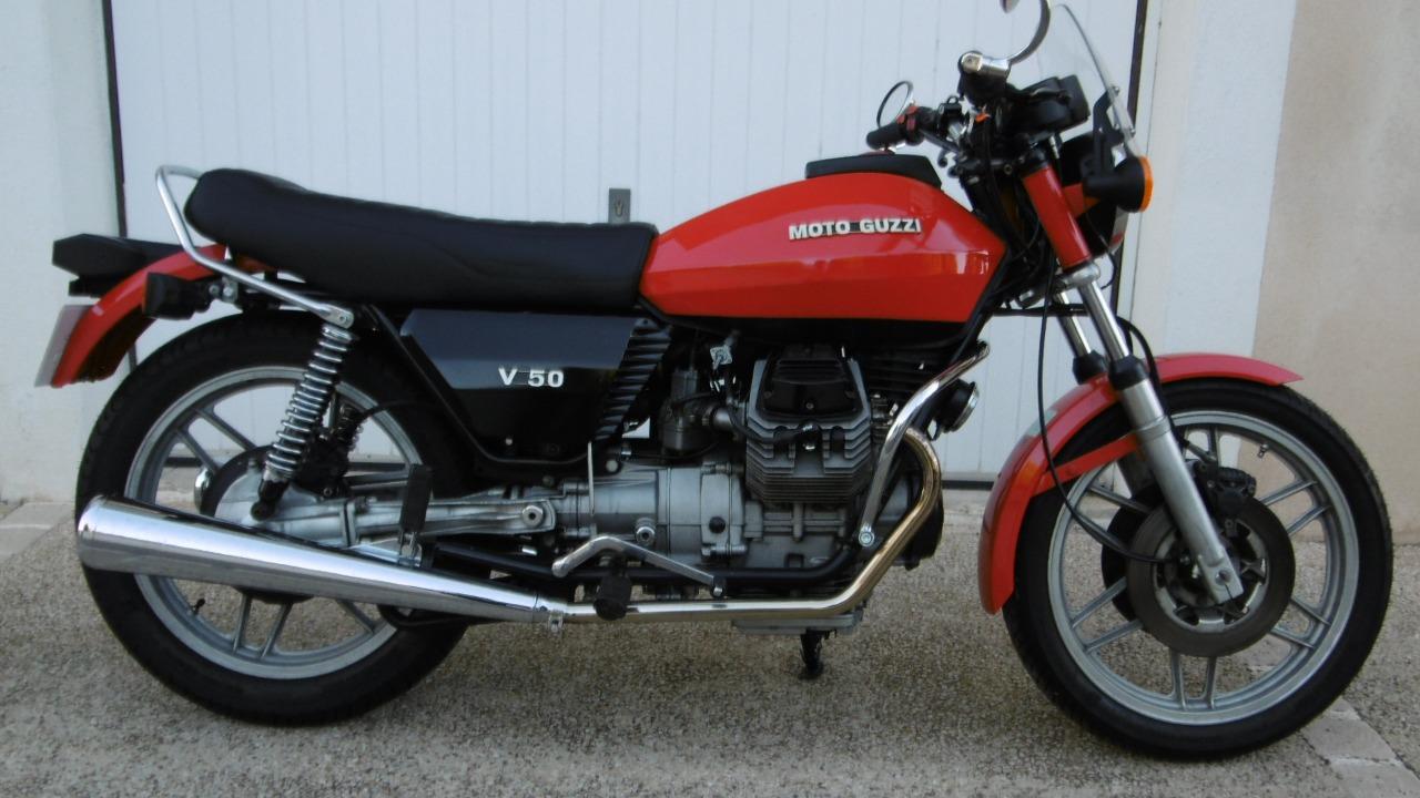 MOTO GUZZI V50 Mark II - 1979 LesAnciennes.com