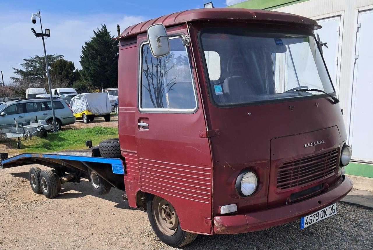 1973 Peugeot J7 Rhodes Industrie Porte Voiture LesAnciennes.com