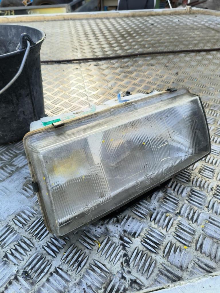 Phare ROVER 2000 SD1 LesAnciennes.com