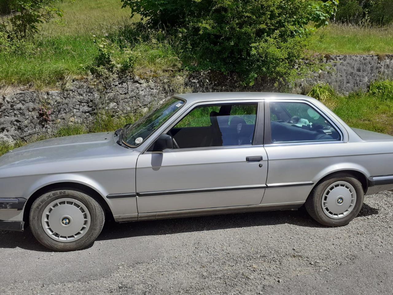 BMW 320 320 i - 1986 LesAnciennes.com
