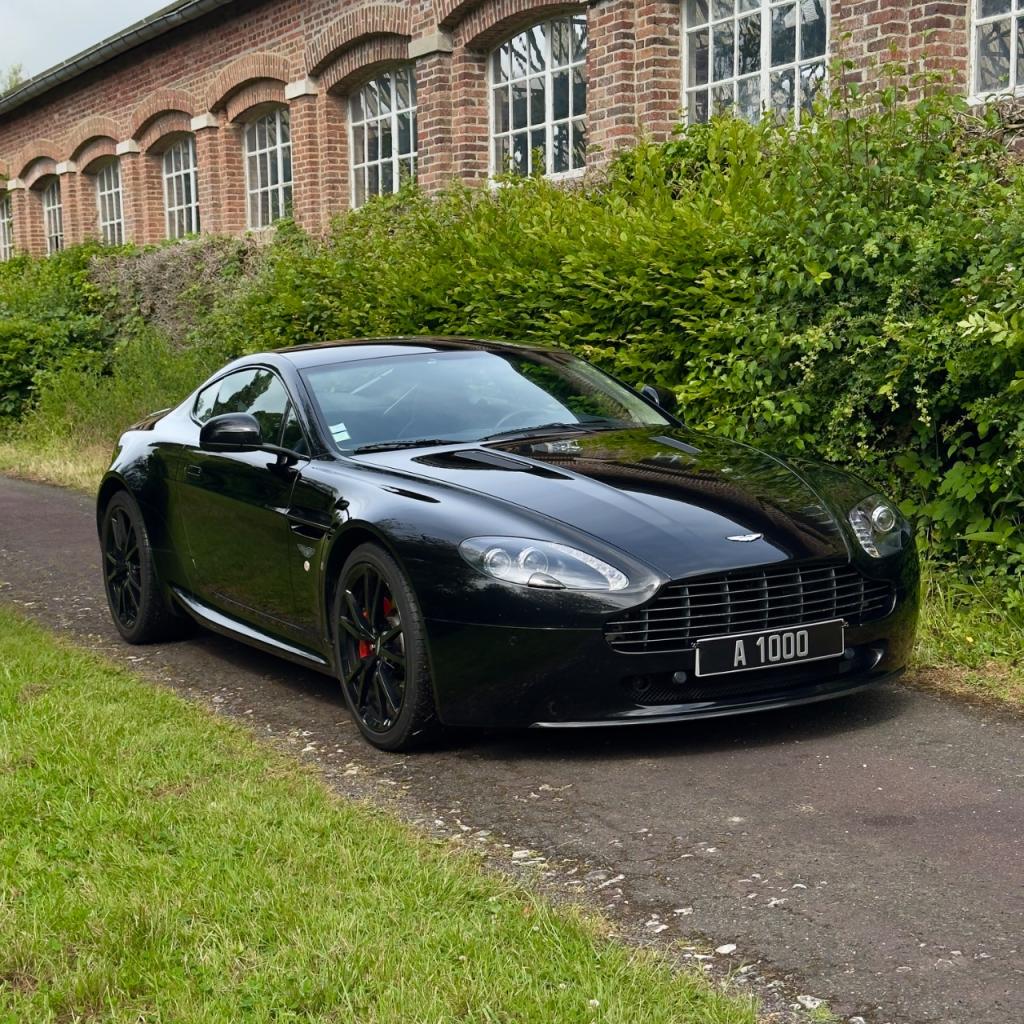 ASTON MARTIN Vantage 4.7 N420 LesAnciennes.com