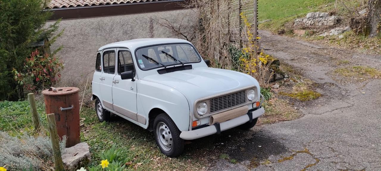 RENAULT 4L (R4L) gtl clan - 1992 LesAnciennes.com