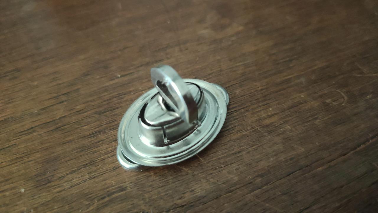 Tourniquets pour Voitures Anciennes LesAnciennes.com