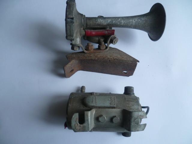 Compresseur 6 volts pour klaxon.manque 1 trompe. LesAnciennes.com