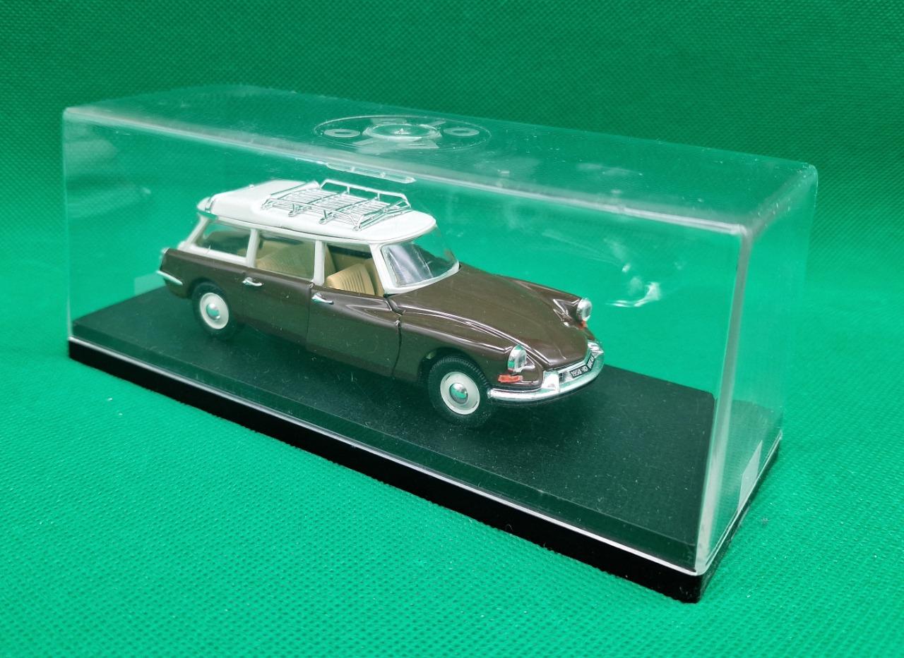 Citroen ID break 1958 LesAnciennes.com