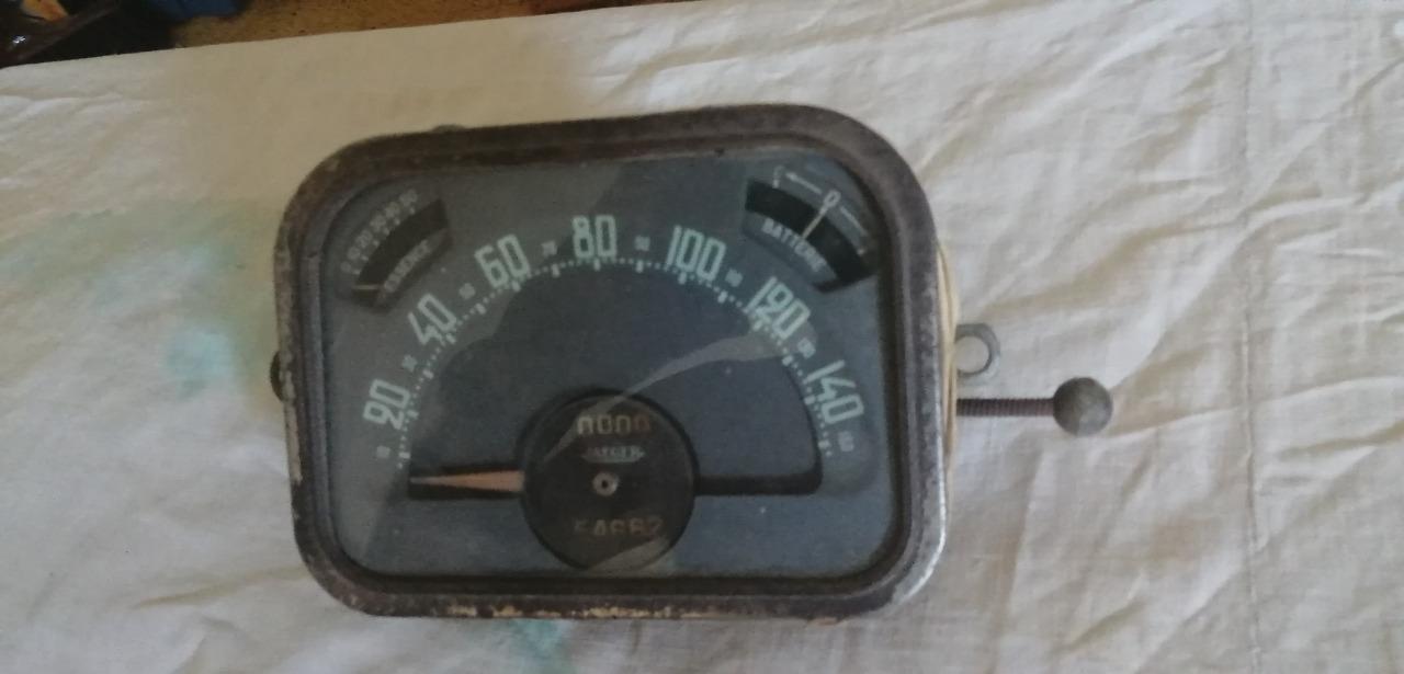Compteur CITROEN Traction 11 A LesAnciennes.com