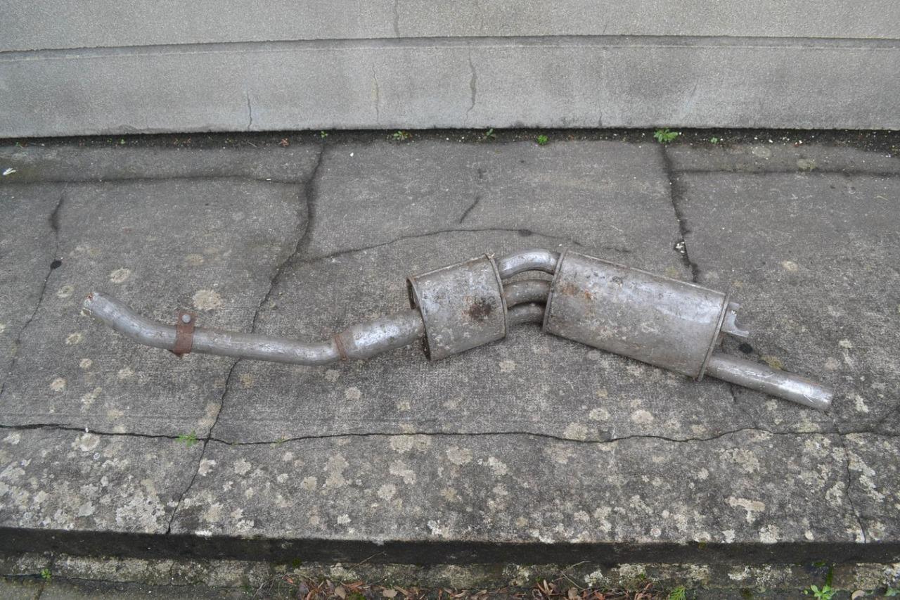 Silencieux sortie échappement PEUGEOT 505, neuf LesAnciennes.com