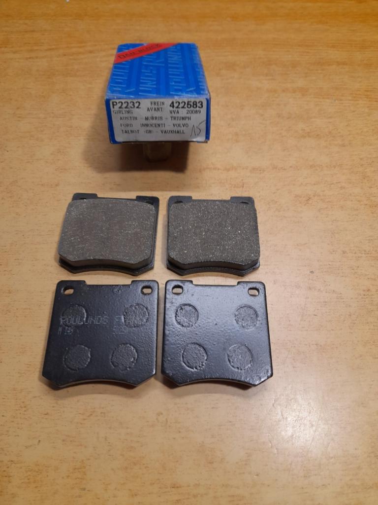 Plaquettes de Frein Avant Triumph Dolomite Capri LesAnciennes.com