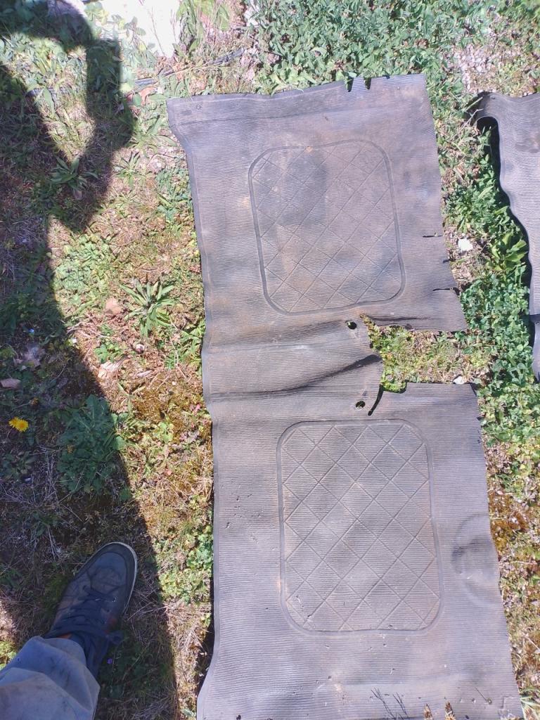 Tapis RENAULT 5 (R5) LesAnciennes.com