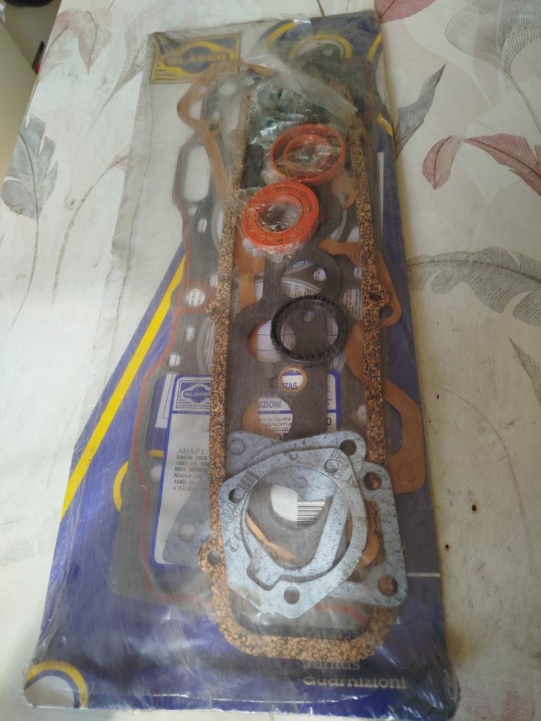 Pochette de joints moteur pour FIAT Punto, Cabrio LesAnciennes.com