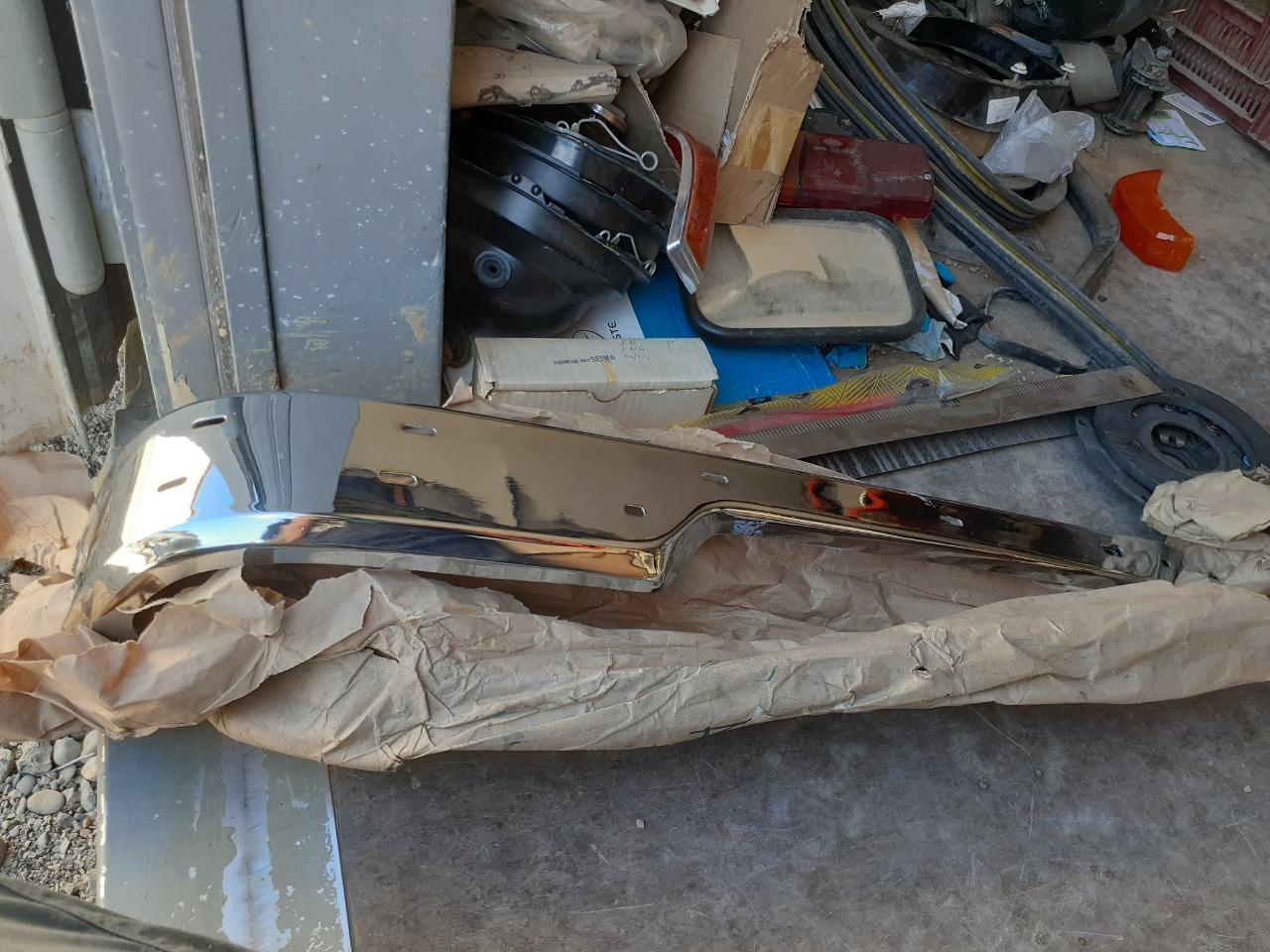 Crosse AR BMW 520 E12 LesAnciennes.com