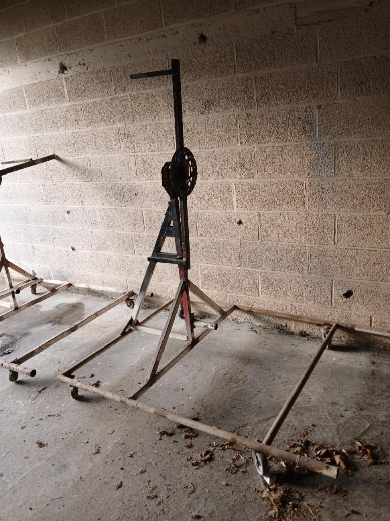 Tourne broche LesAnciennes.com