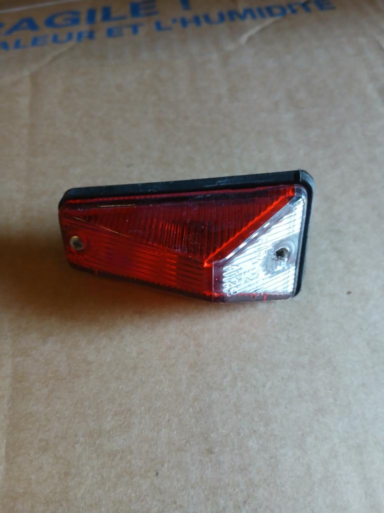 Feux RENAULT 16 (R16) LesAnciennes.com