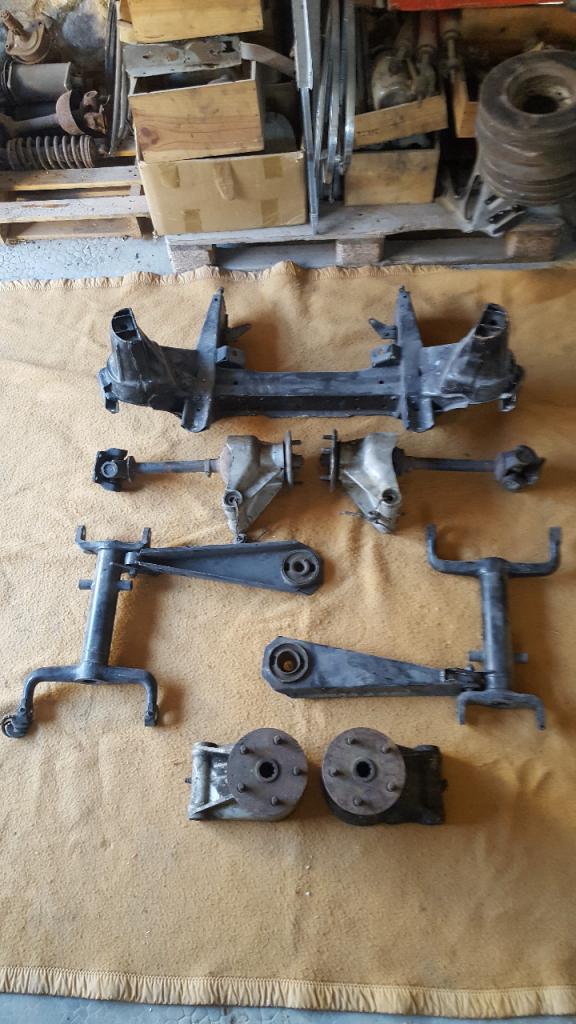 Lot de pièces JAGUAR MK2 LesAnciennes.com