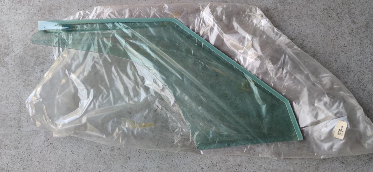 Bulle / déflecteur droit TALBOT Horizon LesAnciennes.com