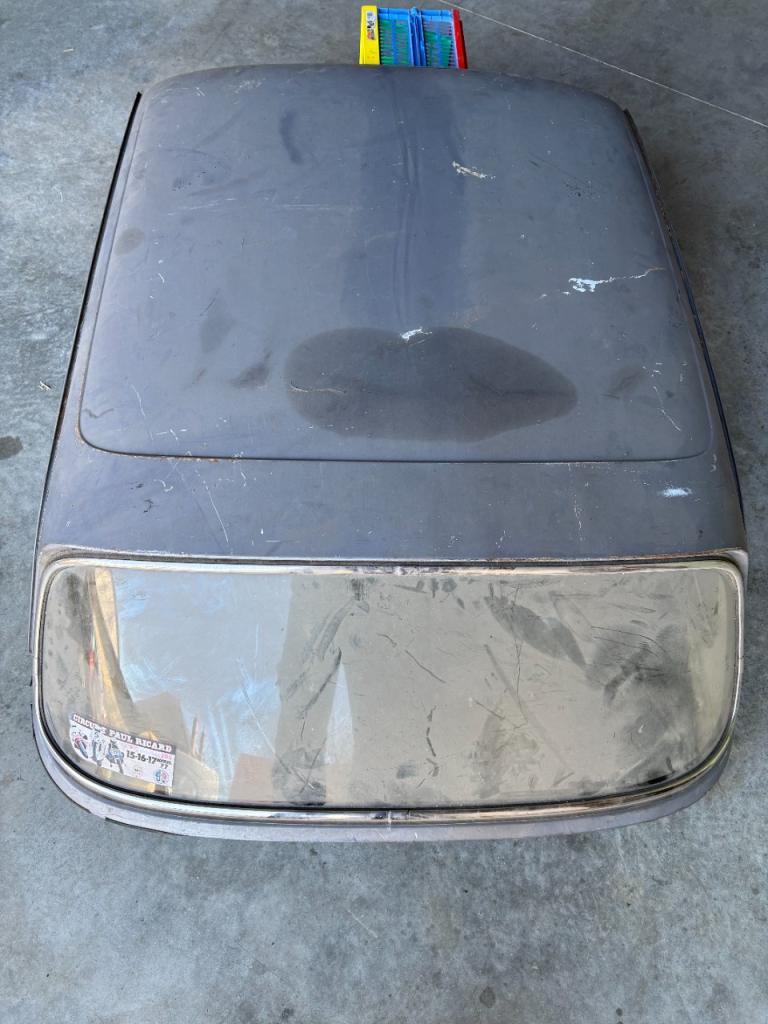 Hard top RENAULT Caravelle LesAnciennes.com