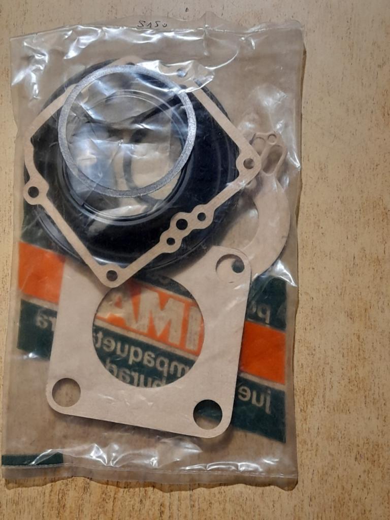 Joints Carburateur Mercedes 190 200 220 230 W123 LesAnciennes.com
