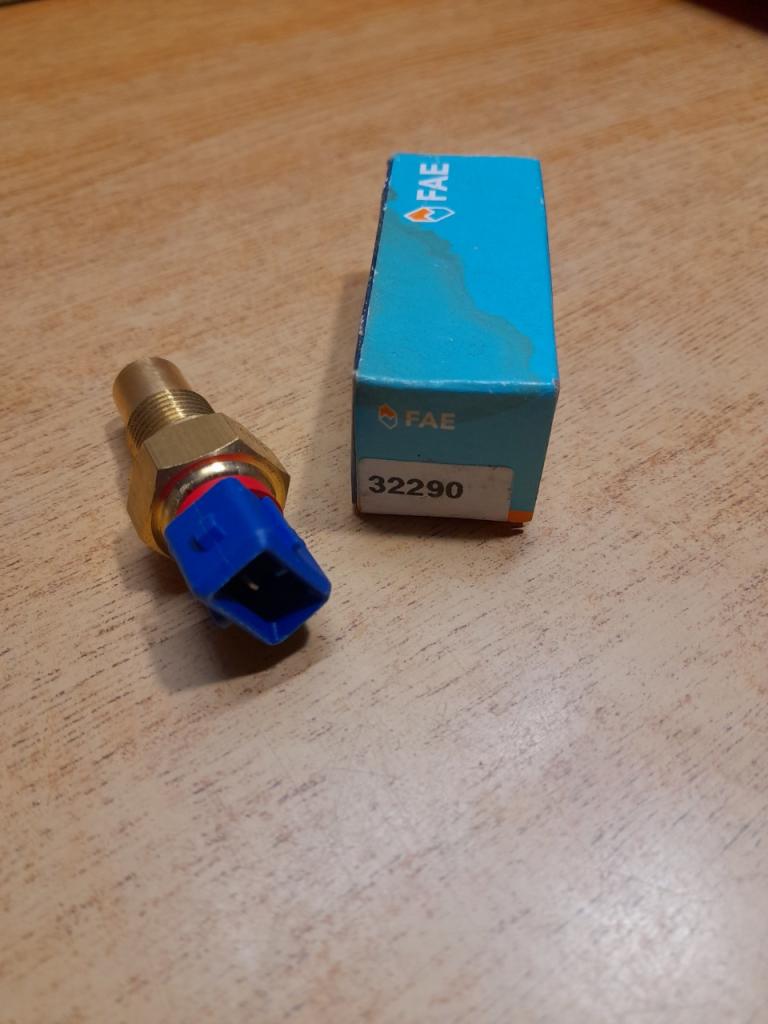 Sonde température eau Peugeot 106 206 306 405 LesAnciennes.com