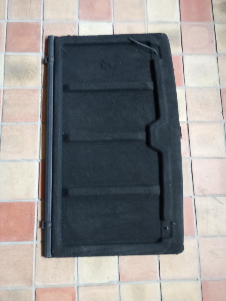 Plage arrière ALFA ROMEO Alfasud LesAnciennes.com