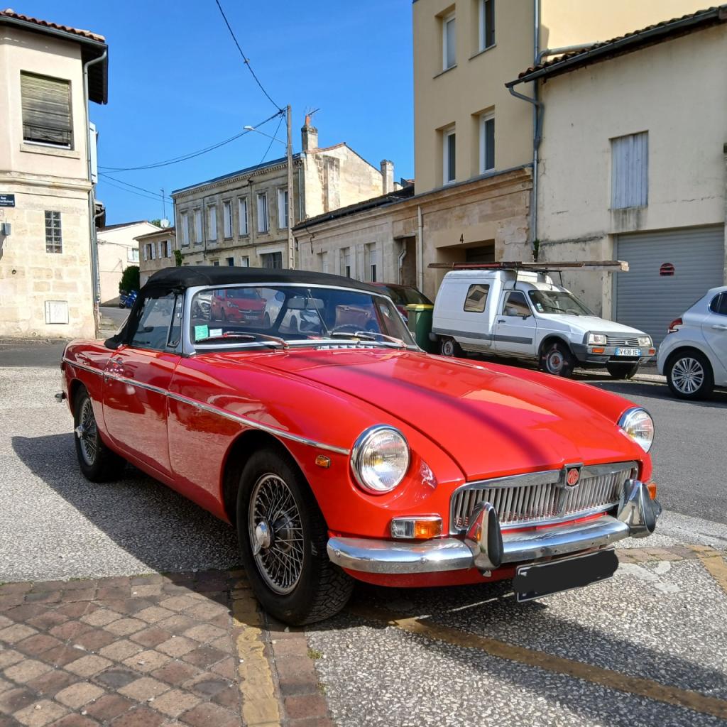 MG MGB - 1971 LesAnciennes.com