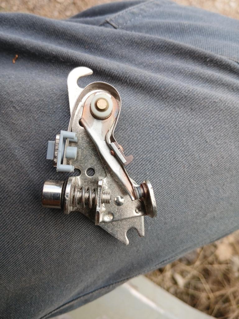 Vis CHEVROLET V8 LesAnciennes.com