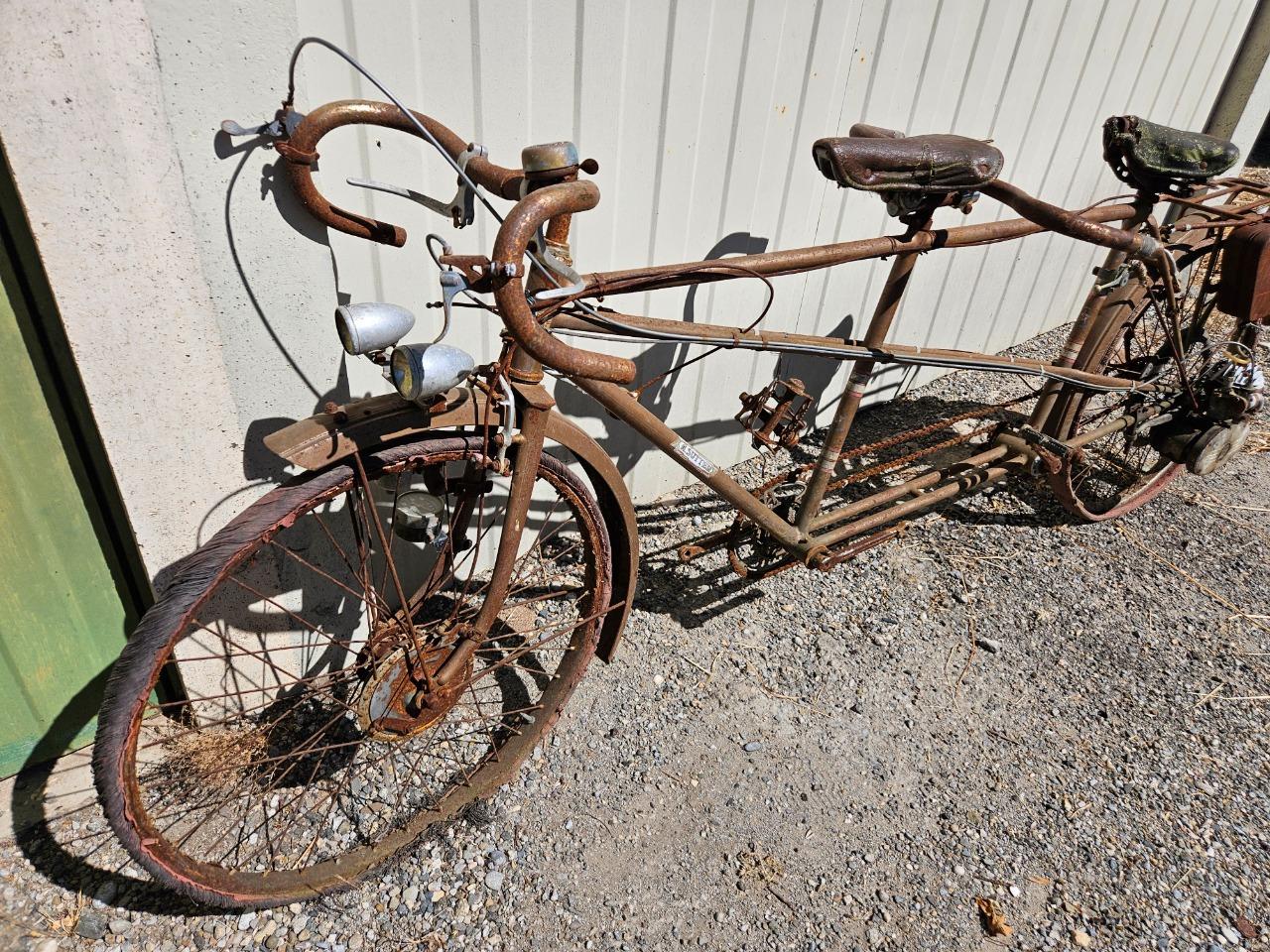 SUTTER tandem - 1950 LesAnciennes.com