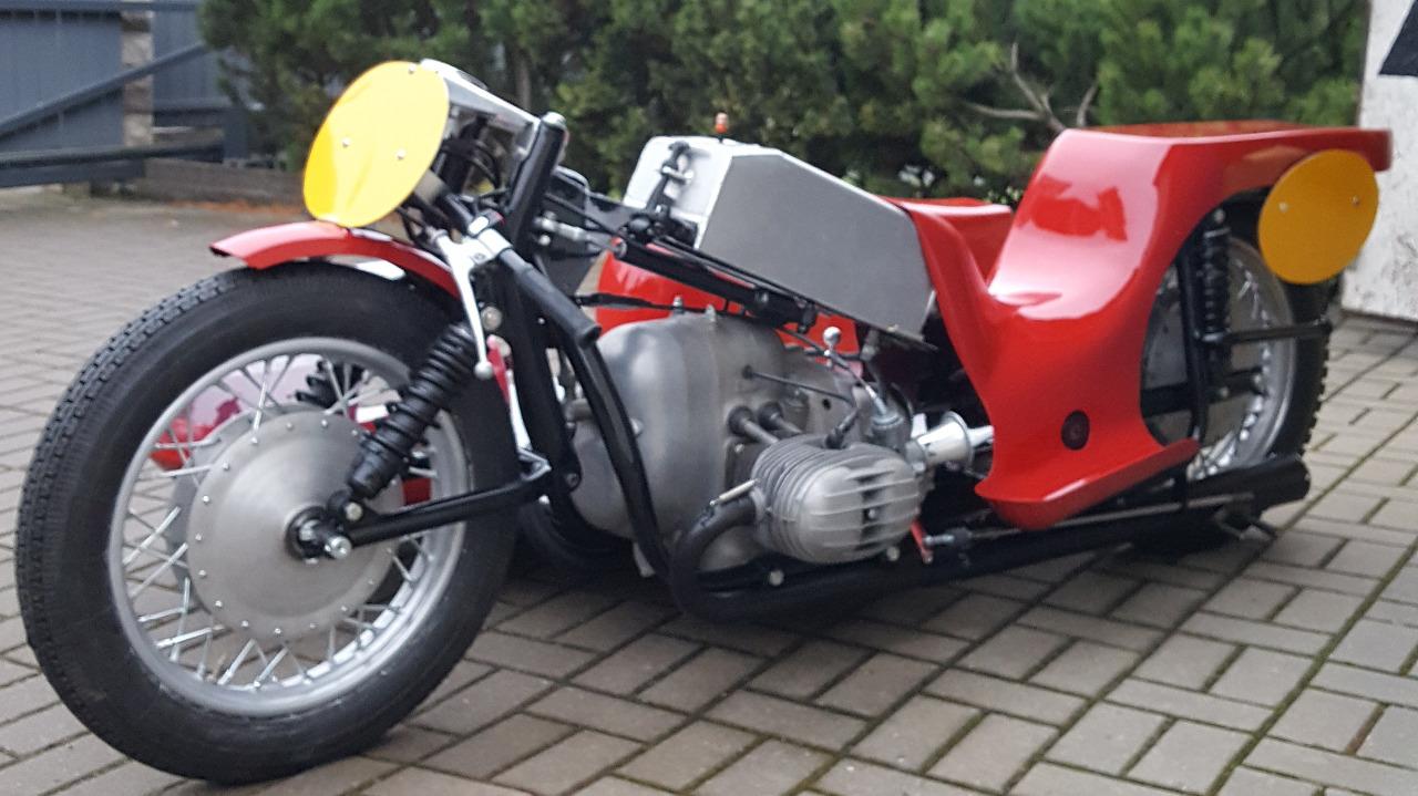 BMW side-car basset AWD basset - 1961 LesAnciennes.com