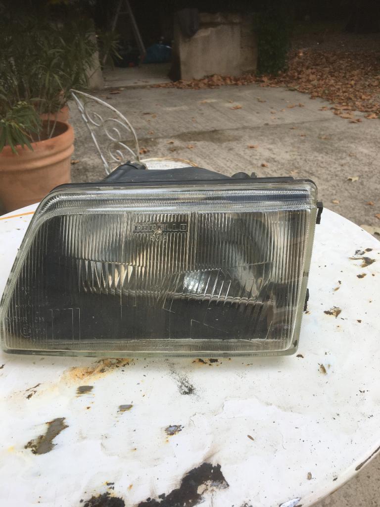 Phare FIAT cinquecento LesAnciennes.com