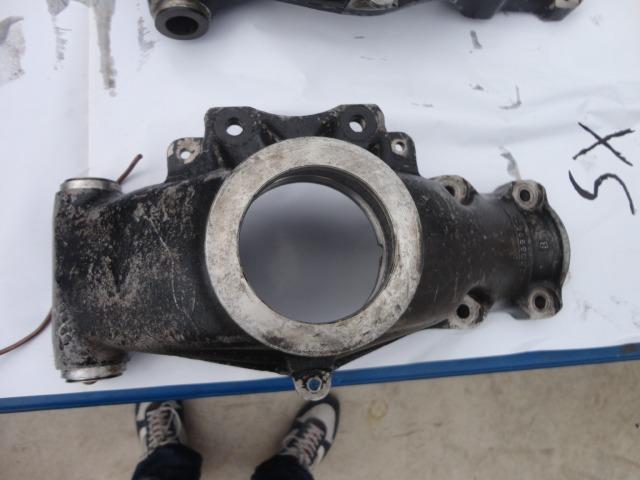 Porte moyeu gauche pour Lancia Stratos LesAnciennes.com