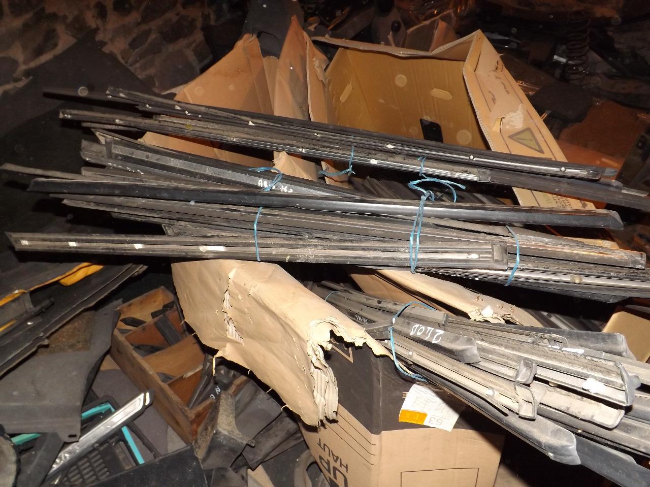 Baguettes VOLVO 240 LesAnciennes.com