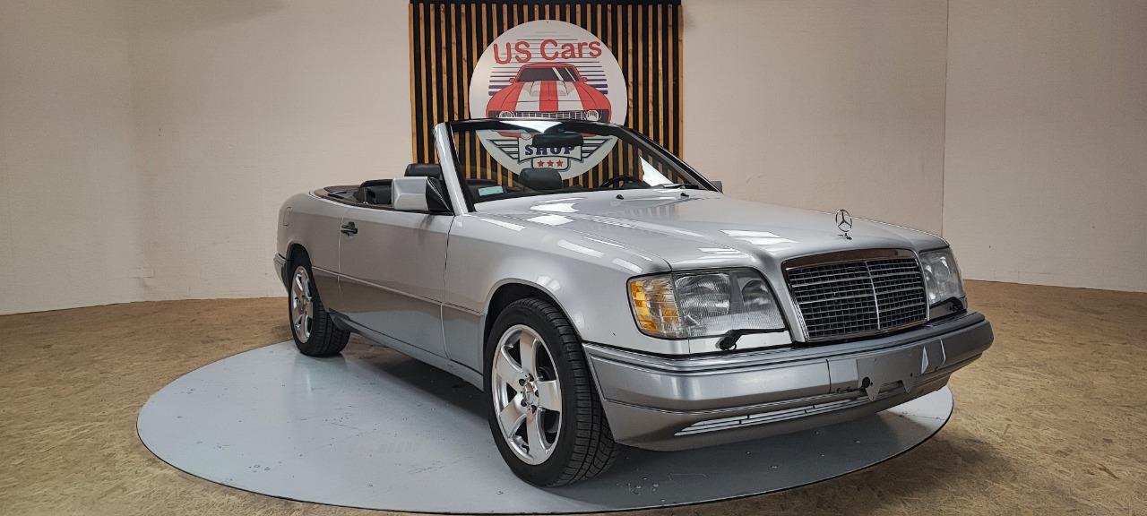 MERCEDES 320 CE Cabriolet - 1995 LesAnciennes.com