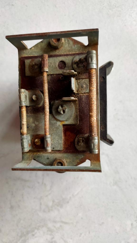 Régulateur Ducellier 12 V pour Voitures Anciennes LesAnciennes.com