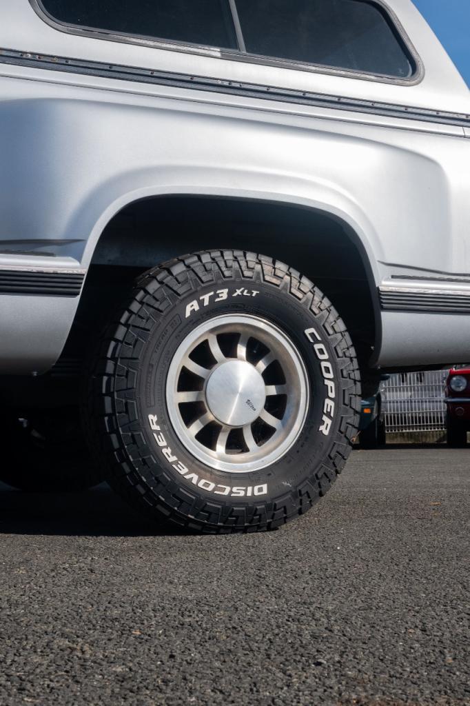 GMC Sierra SLE 1500 - 1988 LesAnciennes.com