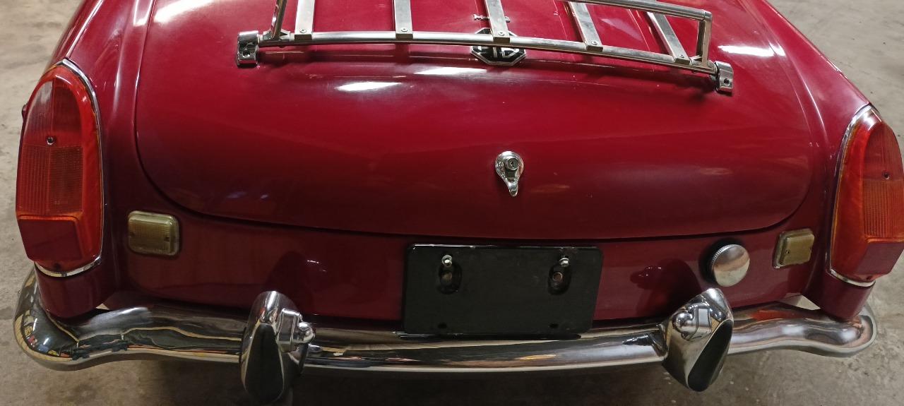 MG MGB - 1971 LesAnciennes.com