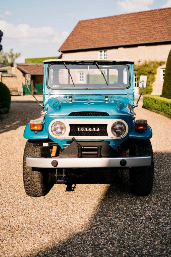 TOYOTA Land Cruiser FJ45 - 1976 LesAnciennes.com